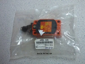 Nuevo en embalaje original Interruptor de límite de seguridad STI 44505-0230 Tipo: P31 - Imagen 1 de 3