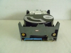 DISCO RIGIDO IBM TYPE 0671-S15 50PIN SCSI P/N:97D1068 - Foto 1 di 4