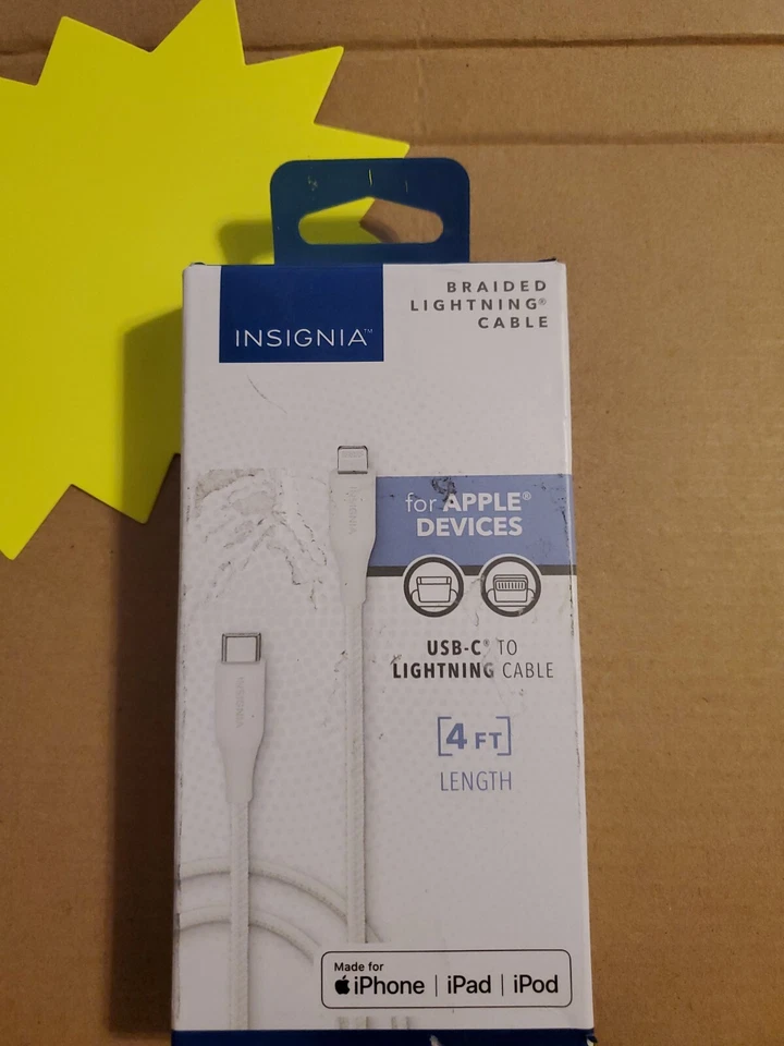 Insignia- Cable de carga y sincronización de 4Lightning a USB-C - Gris luna Foto 1 de 1