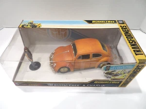 Jada 1:24 Transformers 1971 Volkswagen Beetle Bumblebee & Charlie Figure 30114 - Picture 1 of 7