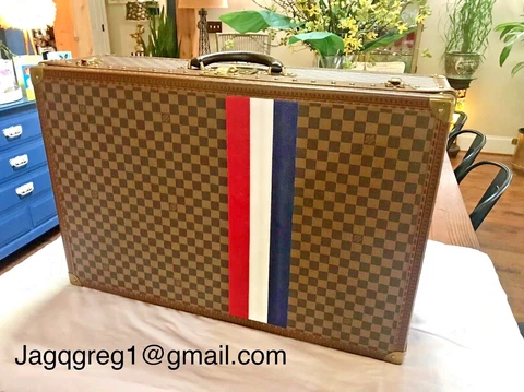 Louis Vuitton Hardsided 28" Suitcase Trunk  Damier Ebene W/Keys Cover