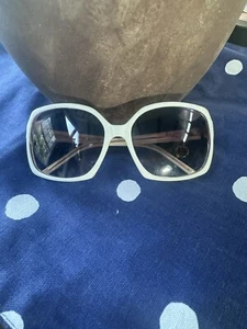 Fendi FS5137 Cream White Square Sunglasses - Picture 1 of 11