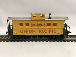Life-Like HO Scale Yellow Union Pacific Caboose UP 49940 - Picture 1 of 6