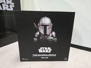Beast Kingdom Star Wars: The Mandalorian: The Mandalorian EAA-122 Egg Attack New - Picture 1 of 5