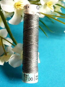 189B/ Beautiful Spool Of Pure Silk Thread Gutermann Gray No. 700 - Picture 1 of 1