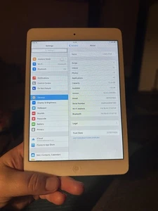 Apple iPad Mini 1st Generation 7.9 Inch Wifi 16GB Space Grey /silver GRADE A - Picture 1 of 1