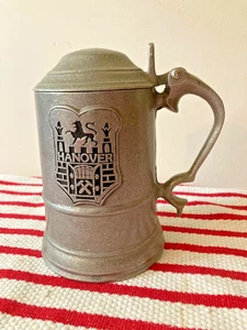 Vintage Hannover Medaille Zinn Becher Steinkrug mit Klappdeckel Oktoberfest unbeschriftet - Bild 1 von 10