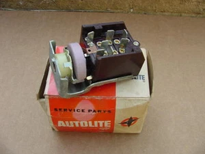 Ford Falcon 1960 lote antiguo AutoLite SW297 C1DF-11654-A 1961 interruptor de faro FoMoCo nuevo en caja - Imagen 1 de 1