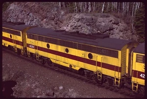 Original Rail Slide - EMCX Erie Mining Co 4225 Taconite Harbor MN 4-30-1999 - Picture 1 of 1