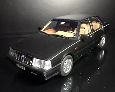 Lancia Thema 8.32 in scala 1:18 Nero Ebano - Immagine 1 di 4