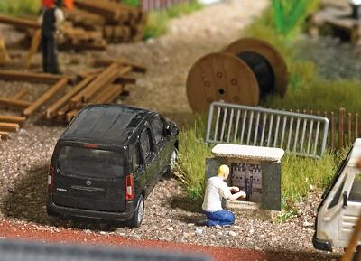 Busch 7903 Caja de distribución con ingeniero y vehículo Foto 1 de 2