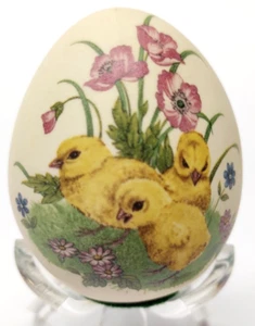 2 inch 3  Chicks with Purple & Blue Flowers  Ceramic Easter Egg~Plastic Display - Picture 1 of 14