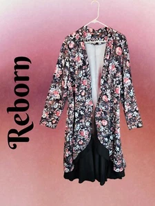 Reborn Damen Staubtuch - Gr. 3XL schwarz rosa Blume. Chiffon Saum vorne offen Whimsigoth - Bild 1 von 9