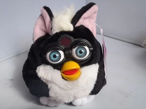 1999 Tiger Electronics Furby Buddies Very good Plush Bean Bag W/Tag - Picture 1 of 5