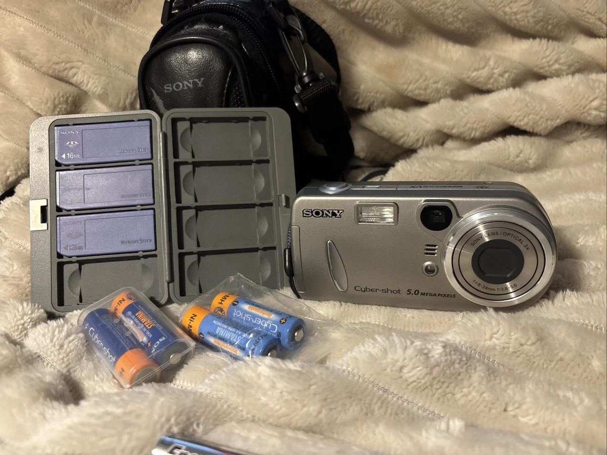 Sony Cyber-shot DSC-P92 Digital Cameras 5-6.9 MP Maximum