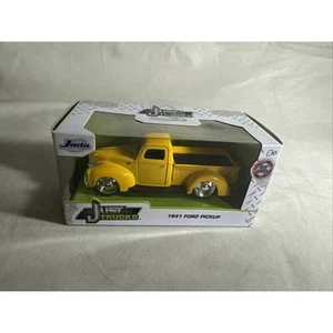 Camionetas Jada Just 1941 amarillas Ford modelo fundido a presión 1:32 - Imagen 1 de 2