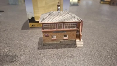 42-099 Blue Anchor SIgnal Box Farish Scenecraft N gauge - Image 1 of 4