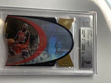 MICHAEL JORDAN 1997 SPX GOLD # 5 BGS 9 WITH CENTERING SUB 10 PSA Crossover