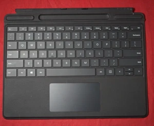 *AS-IS* Microsoft Surface Pro Signature Keyboard 1864 (Doesn't Connect) - Picture 1 of 2