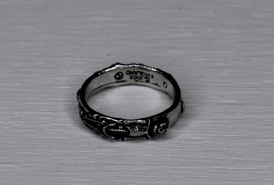 Anel Remains Band tamanho 8.5 alquimia gótico estanho inglês - Imagem 1 de 4