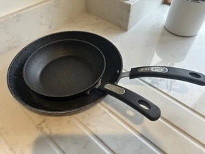 Used Never Stick Frying Pan X 2 Large & Small Used Cooking - Picture 1 of 9