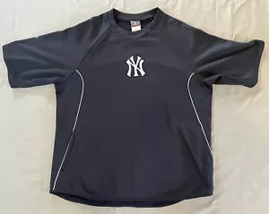 New York Yankees Player Issued Majestic Therma Base Short Sleeve Shirt Size XL - Picture 1 of 19