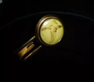 Barra de corbata/clip vintage HICKOK EE. UU., firmada para hombre enchapada en oro, diseño de pato con cúpula - Imagen 1 de 6