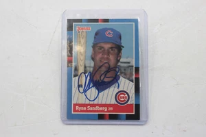 Ryne Sandberg Signed 1988 Leaf Donruss Autographed - Picture 1 of 2