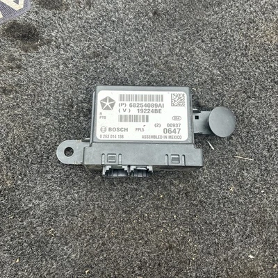 Nuevo módulo de control de entrada sin llave Jeep Grand Cherokee 2014-2021 OEM I0614-J13-09 Foto 1 de 4