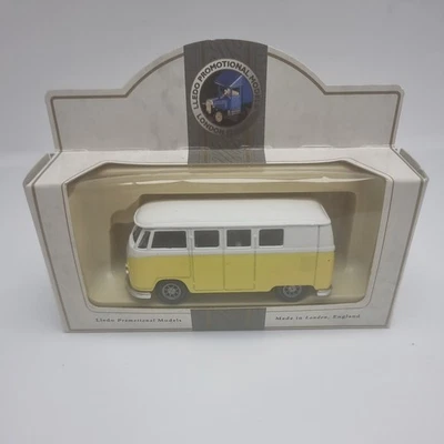 Lledo Promotional Model - 1955 Volkswagen Two Tone Camper — 第 1/4 张图片