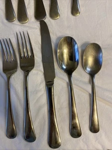 Posten Oneida Edelstahl Besteck Chandler Auslaufmodell Messer Gabeln Löffel 5 Stck. - Bild 1 von 4