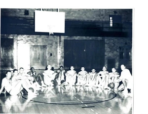 1958 1959 PHILADELPHIA WARRIORS 8X10 PHOTO BASKETBALL NBA HOF - Picture 1 of 1