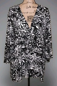 Plumero Comfort Code de Cuddl Duds - Tejido suave blanco y negro con botones - Talla 2X - Imagen 1 de 3