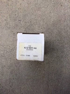 OEM NUEVO 2003-2006 FORD EXPEDITION SUSPENSIÓN SOLENOIDE 4L1Z 5311 AA Foto 1 de 3