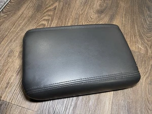 07-17 Traverse Acadia Enclave Outlook Center Console Lid Arm Rest Black 25892054 - Foto 1 di 5