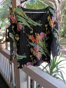 Ribbon Crinkle Top 3/4 Arm schwarz geblümt, ohne Etikett, 1x - Bild 1 von 5