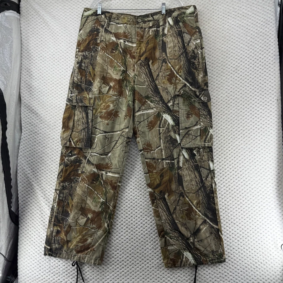 Realtree Mens XL Camo Hunting Cargo Pants Drawstring Bottoms 40 42 - Image 1 of 4