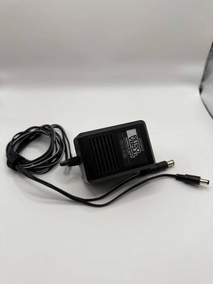 Retro Versal Universal 3 in 1 AC Adapter for Nintendo NES / SNES / Sega Genesis - Image 1 of 1