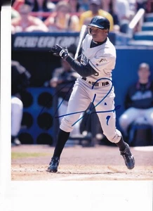Juan Pierre On Photo Autograph Marlins - Picture 1 of 1