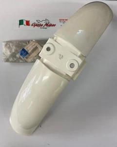 PARAFANGO ANTERIORE PIAGGIO GRILLO 50 89>93 NUOVO ORIGINALE 910200 - Imagen 1 de 3