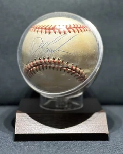 Von Dwight "Doc" Goodwin New York Mets signierter Baseball ohne Zertifikat - Bild 1 von 3