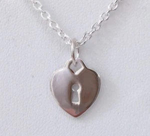 New Avon .925 Solid Sterling Silver Heart Charm Pendant Necklace 19" Long Chain - Picture 1 of 5