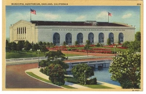 1947 farbige Leinen Postkarte Oakland, CA Civic Auditorium #1417 - Bild 1 von 2