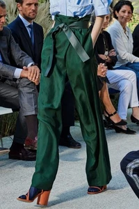 Salvatore Ferragamo runaway women pants 42 MSRP $1450 - Picture 1 of 15