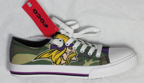 MINNESOTA VIKINGS NFL WOMENS SNEAKER SZ 10 WOODLAND CAMO CANVAS CHUCK STYLE NWT Cover