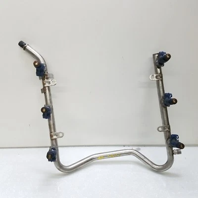 Chrysler Crossfire 2004-2008 riel de combustible con juego de inyectores 1120700595 Foto 1 de 4