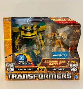 Transformers: Bumblebee VS Grindor Bombing Run Battle Walmart Exc - Bild 1 von 2