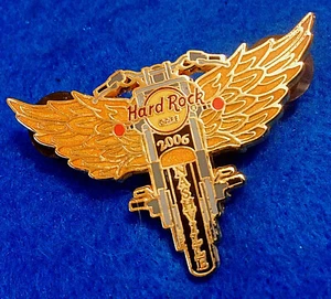NASHVILLE 2006 GOLDEN EAGLE BIRD WINGS MOTORCYCLE BIKE Hard Rock Cafe PIN LE - Picture 1 of 1