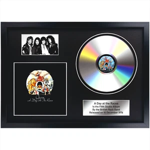Queen – A Day At The Races  / Memorabilia / CD / Souvenir in black frame / Rock - Picture 1 of 8
