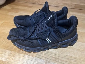 On Running all black trainers. Size 7 - Picture 1 of 5
